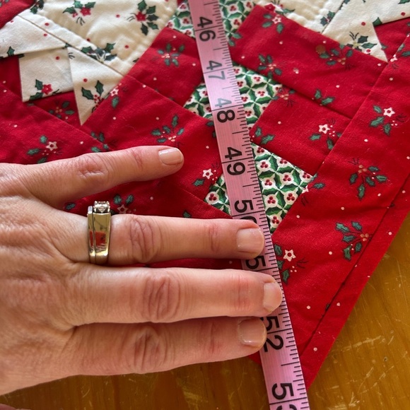 Beautiful handmade table runner 13x53 inches. Red, green & white. - Picture 7 of 8